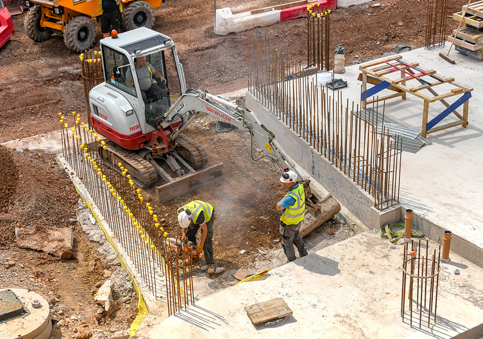 Legal notice on the construction management site regulations